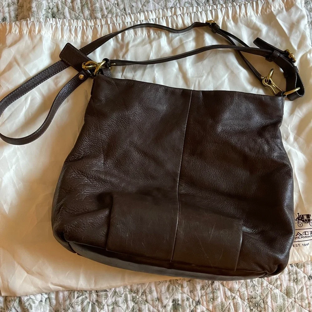 Coach‎ Madison Leather Isabelle Mahogany Brown Hobo Bag Brass Hardware